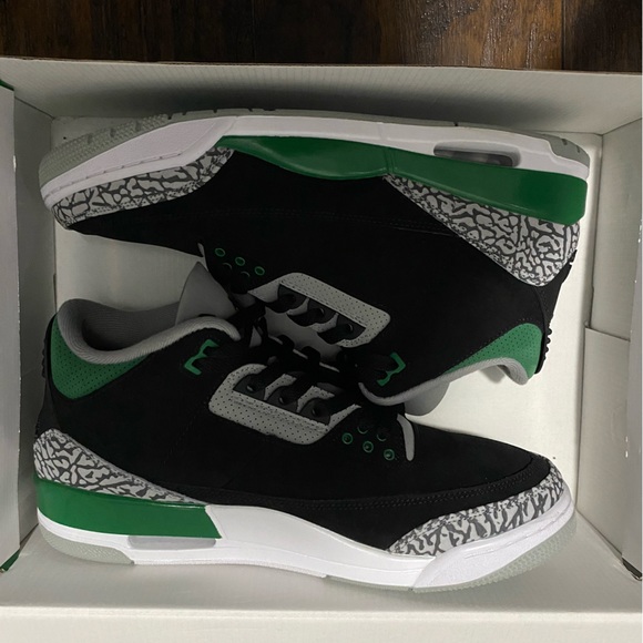 Jordan 3 Pine Green - Picture 3 of 4